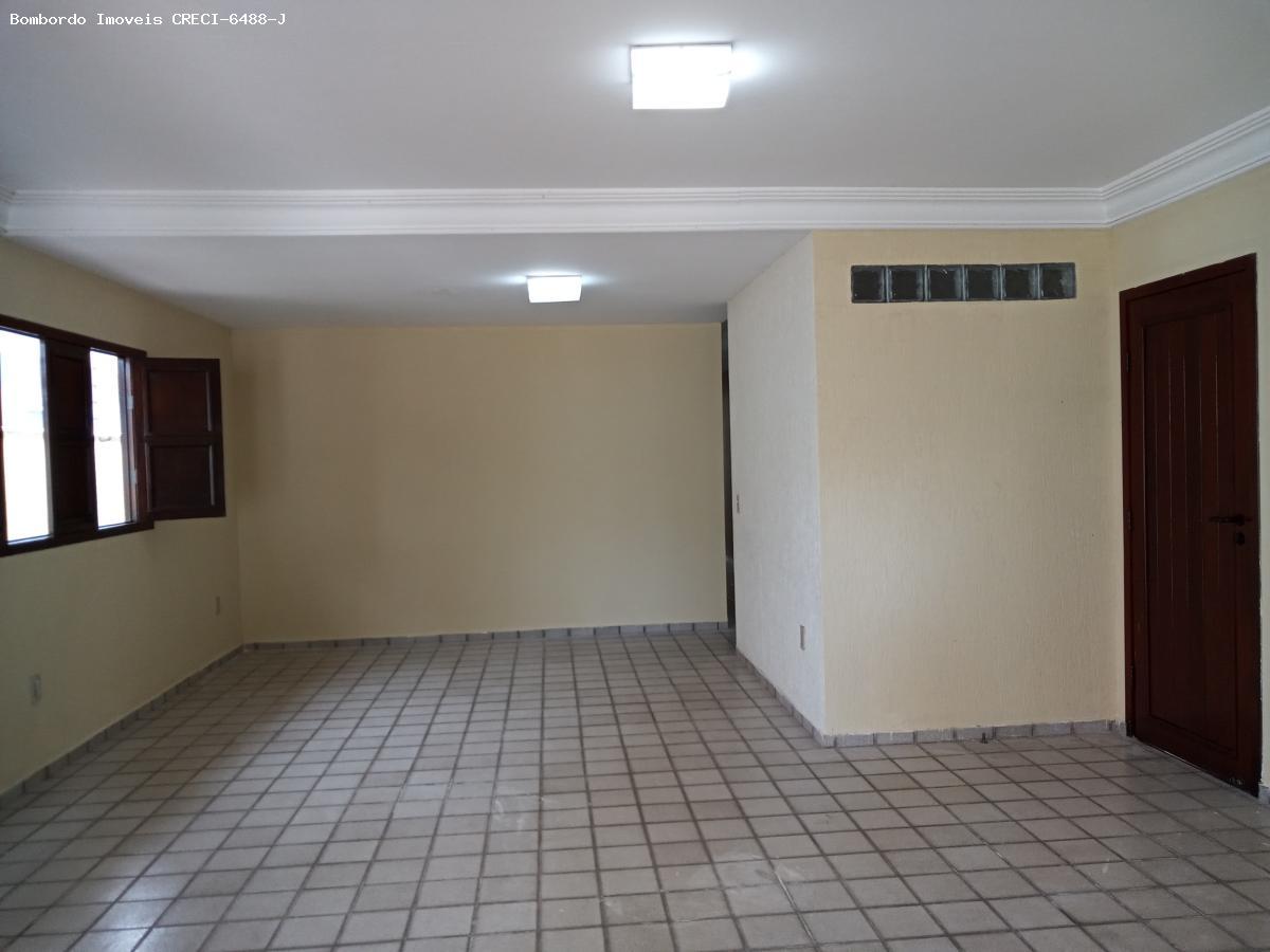 Casa para alugar com 3 quartos, 180m² - Foto 8