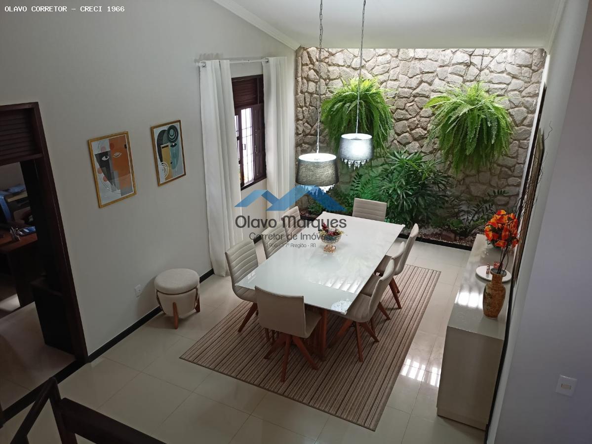 Casa à venda com 3 quartos, 320m² - Foto 12