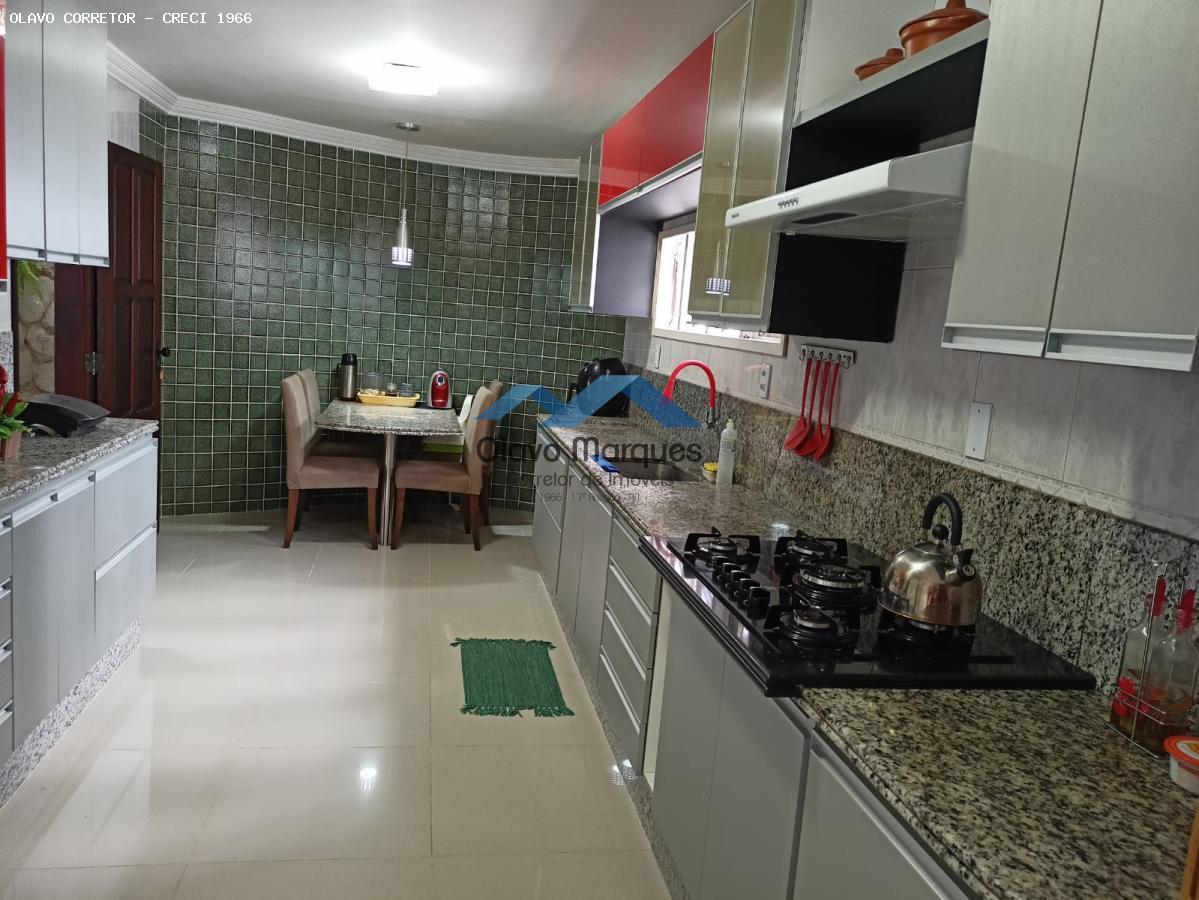 Casa à venda com 3 quartos, 320m² - Foto 18