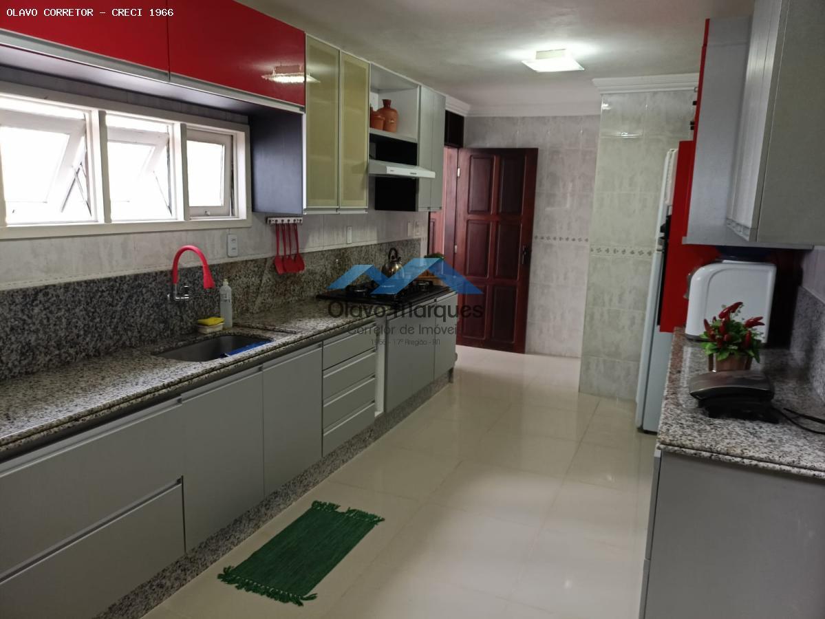 Casa à venda com 3 quartos, 320m² - Foto 19