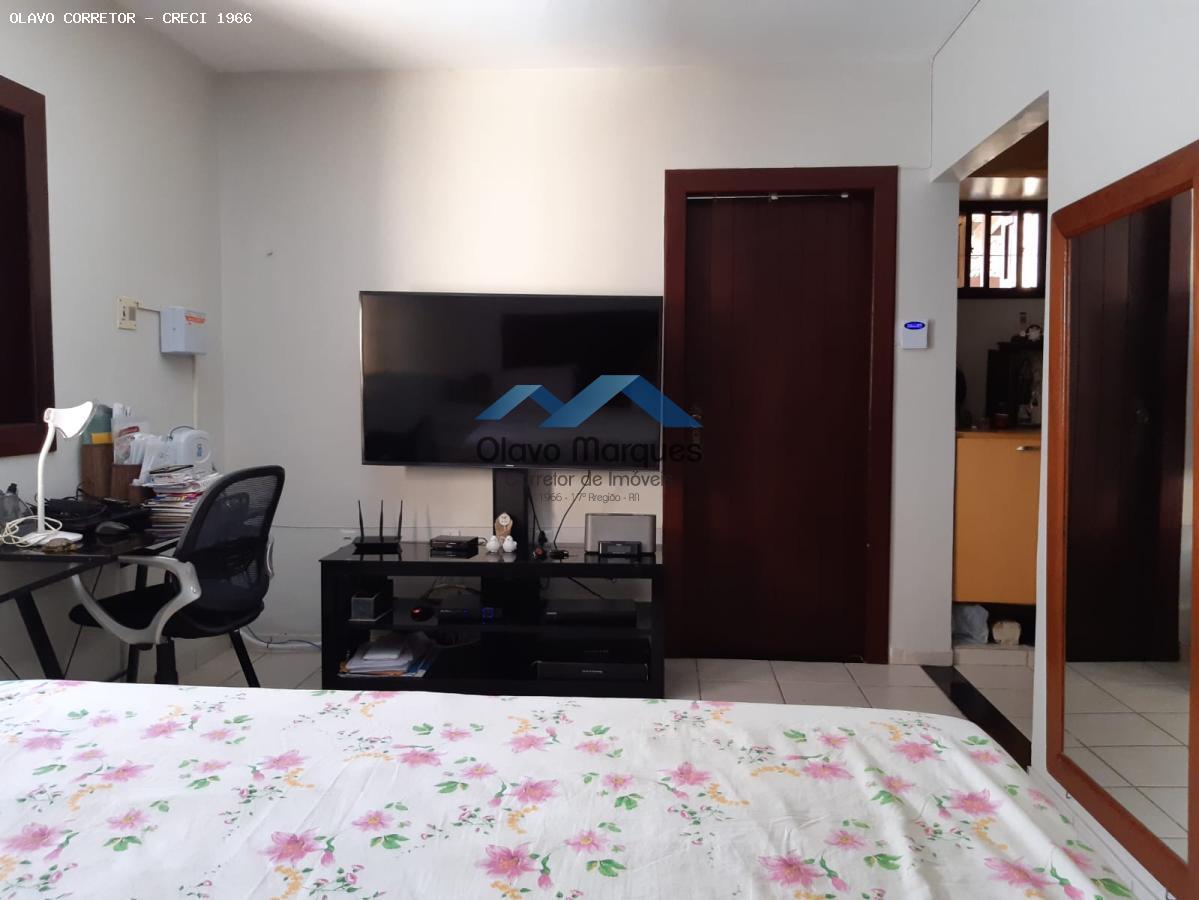 Casa à venda com 3 quartos, 300m² - Foto 12