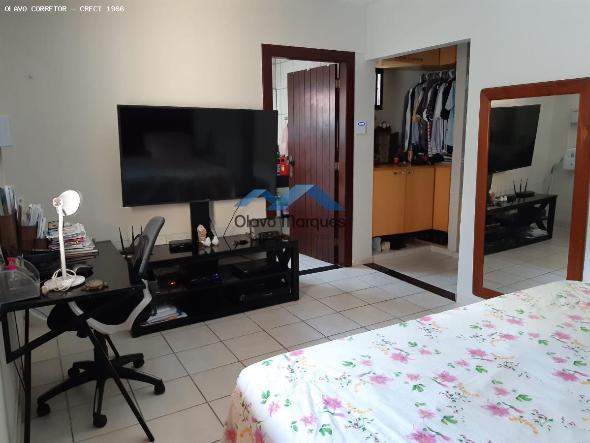 Casa à venda com 3 quartos, 300m² - Foto 15