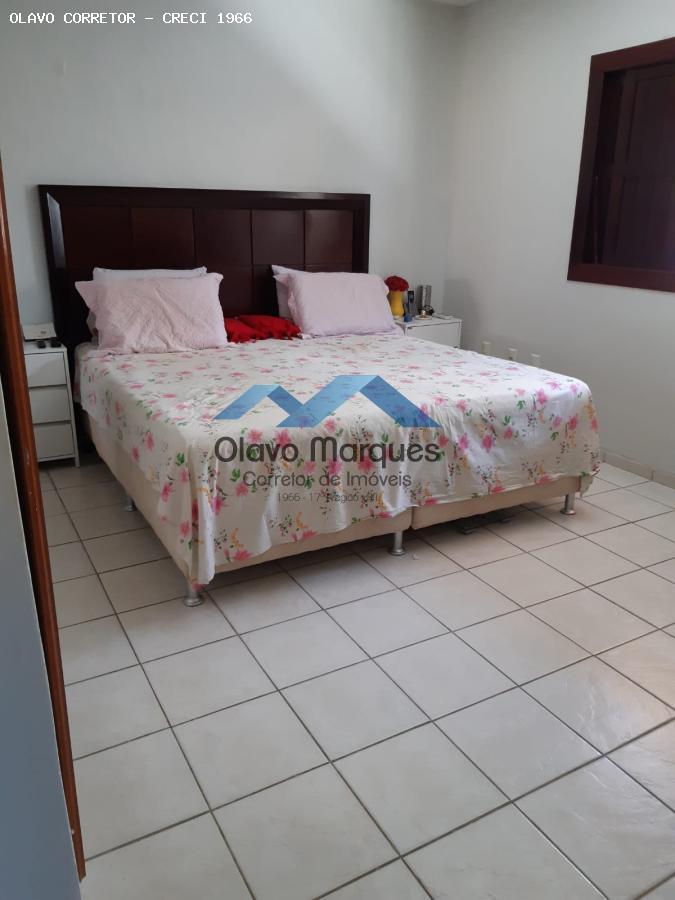 Casa à venda com 3 quartos, 300m² - Foto 16