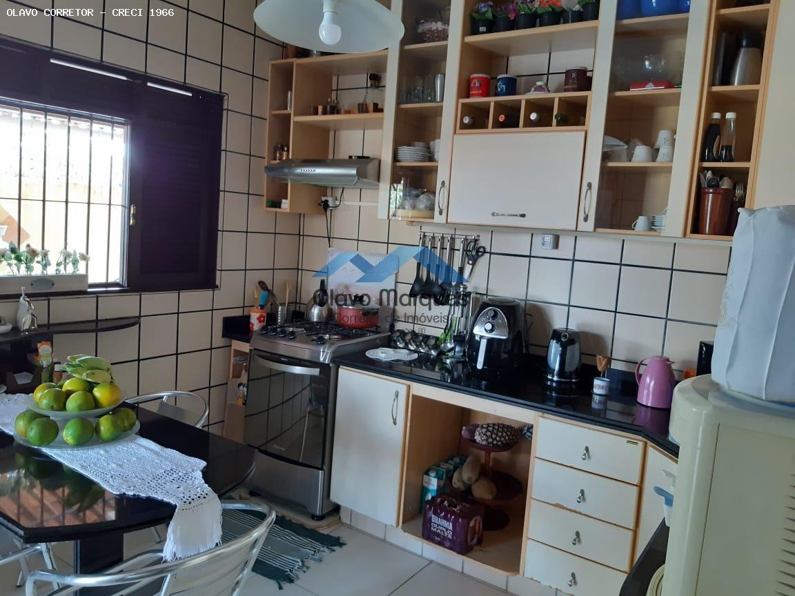 Casa à venda com 3 quartos, 300m² - Foto 20