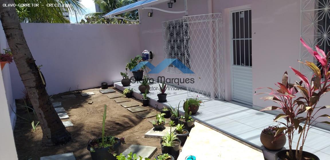 Casa à venda com 2 quartos, 60m² - Foto 7