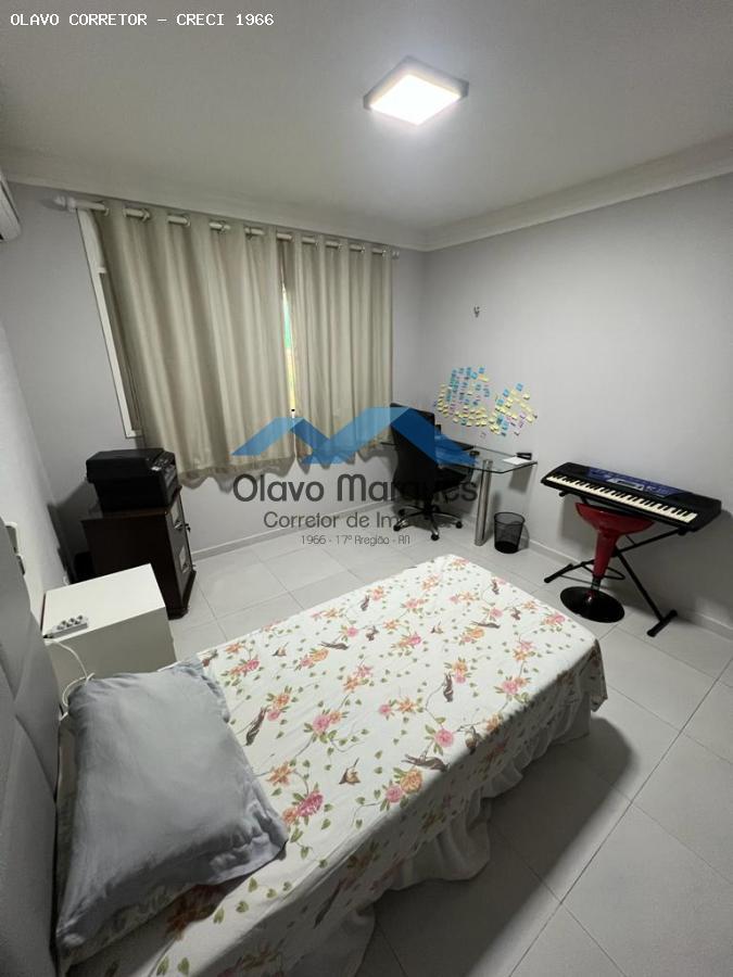 Casa à venda com 4 quartos, 260m² - Foto 17