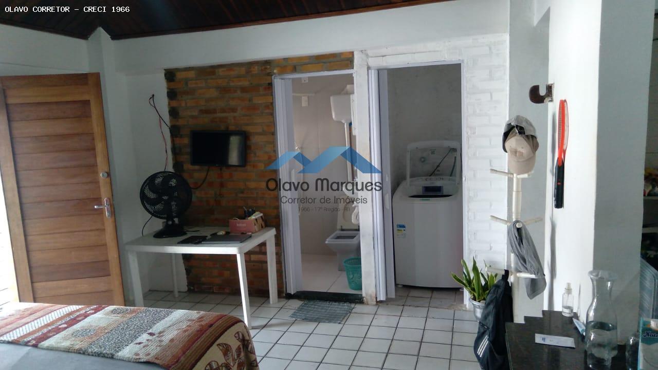 Casa à venda com 3 quartos, 121m² - Foto 11