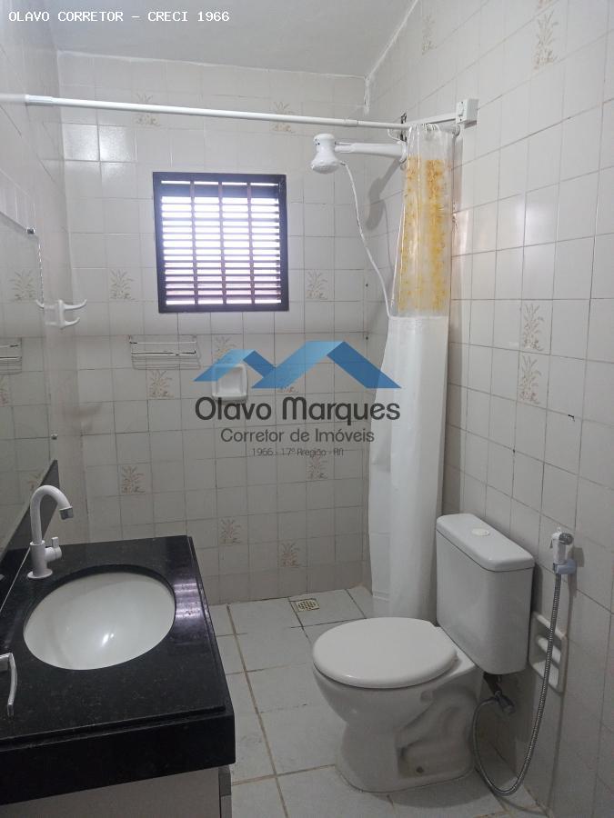 Casa para alugar com 2 quartos, 180m² - Foto 5