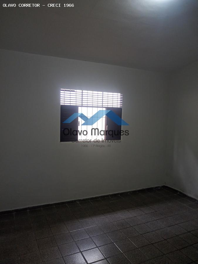 Casa para alugar com 2 quartos, 180m² - Foto 19