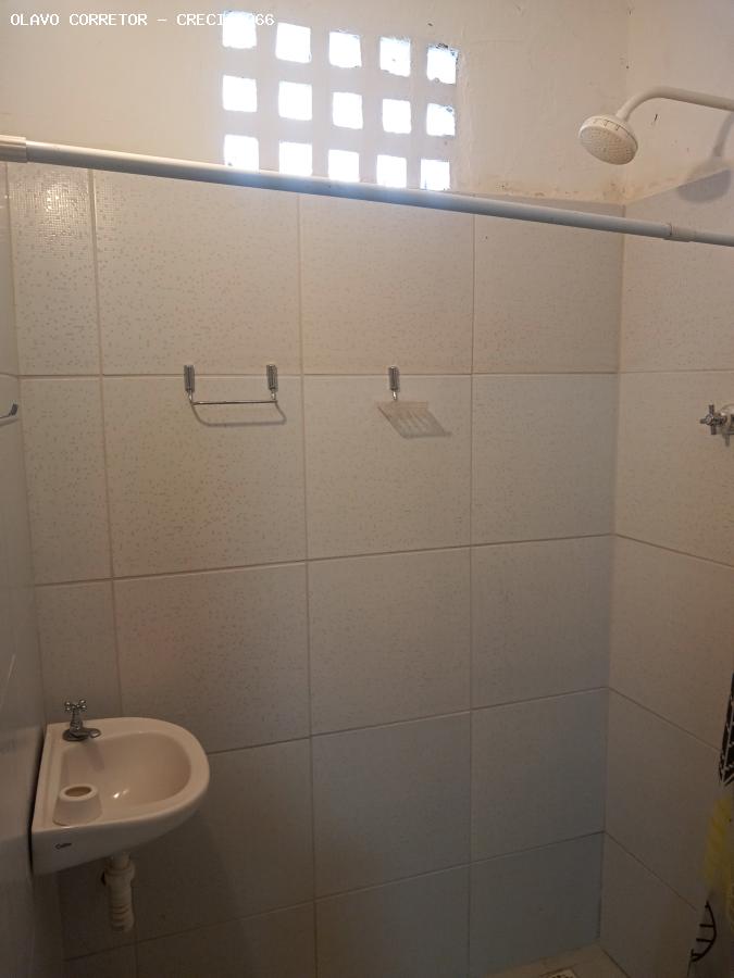 Casa para alugar com 2 quartos, 180m² - Foto 25